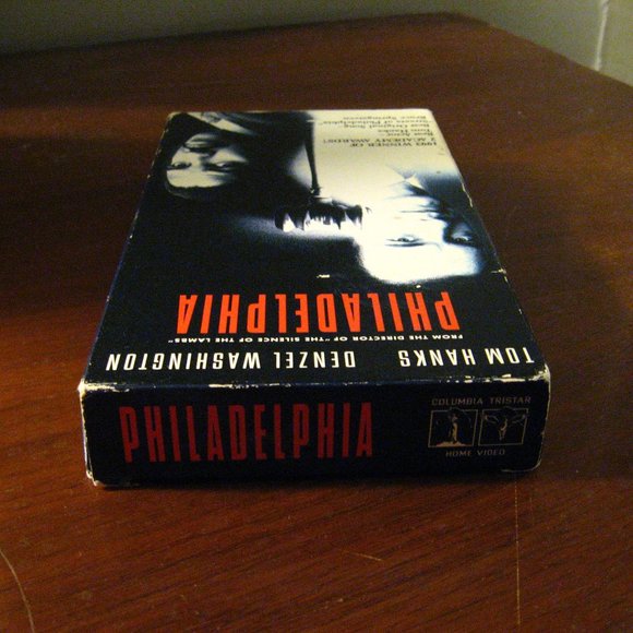 🌈 Philadelphia 1993 Movie VHS Video - Picture 9 of 10